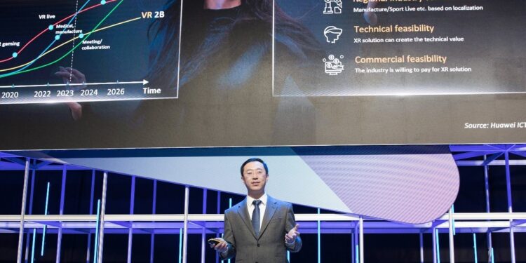 Philip Song delivering a keynote speech