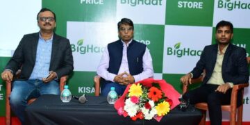 L-R - Sachin Nandwana, director and co-founder BigHaat, Shivayogi C Kalasad, Agriculture Secretary, Karnataka, Nateesh Nukala CEO and Co-founder, BigHaat