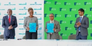 Mr. Robert Mburu (Head Asset Finance- KCB)  Ms. Esther Waititu (Director Corporate Banking- KCB), Mr. Ameet Shroff (Managing Director- Deluxe Trucks and Buses), Mr. Balachandran R (Regional Head East Africa- Ashok Leyland)
