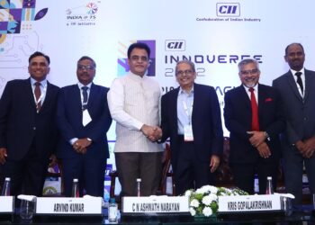 Dr C N Ashwath Narayan, Hon’ble Minister of Electronics, ITBT & S&T, Higher Education, Skill Development, Entrepreneurship and Livelihood, Government of Karnataka at the Inauguration of CII Innoverge 2022, Innovation Summit. Also seen are Mr Kris Gopalakrishnan, Past President, CII & Co-Founder, Infosys & Chairman, Axilor Ventures, Mr Kamal Bali, Deputy Chairman, CII SR & President & MD Volvo Group, Mr Arvind Kumar, Director General, Software Technology Parks of India, Mr Arjun M Ranga, Chairman, CII Karnataka & Director, NR Group and MD, Cycle Pure Agarbathi.
