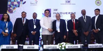 Dr C N Ashwath Narayan, Hon’ble Minister of Electronics, ITBT & S&T, Higher Education, Skill Development, Entrepreneurship and Livelihood, Government of Karnataka at the Inauguration of CII Innoverge 2022, Innovation Summit. Also seen are Mr Kris Gopalakrishnan, Past President, CII & Co-Founder, Infosys & Chairman, Axilor Ventures, Mr Kamal Bali, Deputy Chairman, CII SR & President & MD Volvo Group, Mr Arvind Kumar, Director General, Software Technology Parks of India, Mr Arjun M Ranga, Chairman, CII Karnataka & Director, NR Group and MD, Cycle Pure Agarbathi.