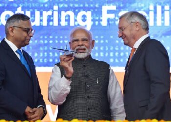 PM at the foundation laying ceremony of C-295 Aircraft Manufacturing Facility, in Vadodara, Gujarat on October 30, 2022.