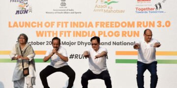 The Union Minister for Law and Justice, Shri Kiren Rijiju at the flag off ceremony of the FIT INDIA FREEDOM RUN 3.0 & took part in the FIT INDIA PLOG RUN at the Major Dhyanchand National Stadium, New Delhi on October 02, 2022.