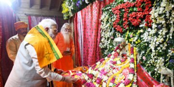 PM performs Darshan and Pooja of Bhagwan Shree Ramlala Virajmanin, in Ayodhya, Uttar Pradesh on October 23, 2022.