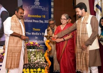 Union Minister,  Anurag Singh Thakur inaugurating the National Press Day Celebrations along with Minister of State, Dr. L Murugan, Chairperson, PCI Smt. Justice Ranjana Prakash Desai & Eminent Journalist,  Swapan Dasgupta