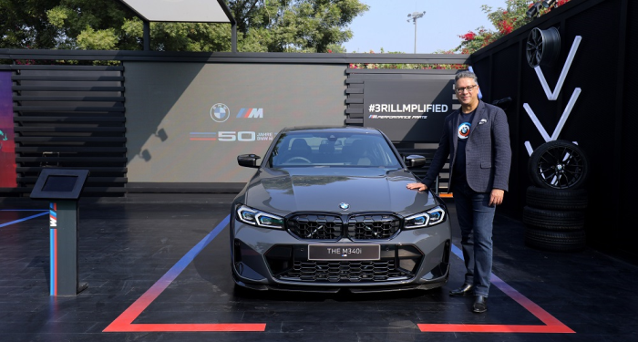 Mr. Vikram Pawah (President, BMW Group India) with the new BMW M340i xDrive