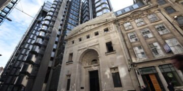 DXC is lead technology partner for the BluePrint Two initiative (credit: Lloyd's) (CNW Group/DXC Technology Company)