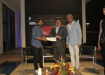 Winner of Lexus Design Award, Student Category, Chandru, receiving the award from Mr Naveen Soni, President Lexus India and Mr Giri Ventaktesh, Vice President Lexus Asia Pacific Division