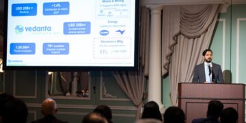 Mr. Akarsh K. Hebbar, Global MD, Display and Semiconductor Business, Vedanta at the Vedanta-Avanstrate Business Partners Summit 2022