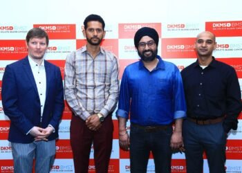 Patrick Paul, CEO, DKMS-BMST Foundation India, Mandeep, (Stem Cell Donor), Mandeep (blood cancer survivor) along with Dr. Govind Eriat Nair