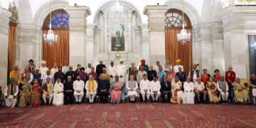 The President, Smt. Droupadi Murmu, the Vice President, Shri Jagdeep Dhankhar and PM with the Padma Awardees 2023, at the Civil Investiture Ceremony-II at Rashtrapati Bhavan, in New Delhi on April 05, 2023.