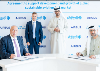 Mikail Houari, President, Airbus Africa and Middle East; Guillaume Faury, Chief Executive Officer, Airbus; HE Dr Sultan Ahmed Al Jaber; Ministry of Industry and Advanced Technology, Chairman of Masdar and COP28 President-Designate; Abdelqader El Ramahi, Chief Green Hydrogen Officer, Masdar