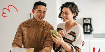 Nearly half of Canadians say the process to purchase home and auto insurance is outdated, according to PC® Insurance survey (CNW Group/President's Choice Financial)