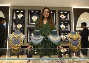 Bollywood star Sonakshi Sinha inaugurates revamped Kalyan Jewellers’ showroom at 100 Feet Road in Koramangala, Bengaluru