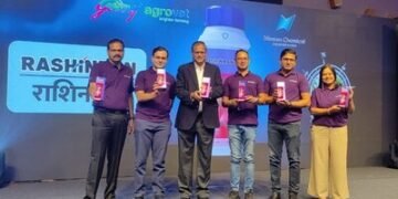 From L to R: Rajavelu NK, CEO, Crop Protection Business, GAVL, Burjis Godrej, Executive Director and COO, Crop Protection Business, GAVL, Balram Singh Yadav,Managing Director, GAVL, JoyTilaak Deb, National Sales Manager, Crop Protection Business, GAVL, Anil Choubey, National Marketing Manager, Crop Protection Business, GAVL, Pallavi Shigwan, Category Lead, Insecticides & Product Manager, GAVL