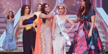 Gayatri Dave crowned 'Ms Queen of the World India' 2023 and flanked by Bhumi Pednekar & Neha Dhupia