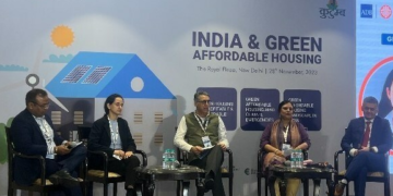 Mr. Monu Ratra, ED and CEO IIFL Home Finance Ltd. along with other panelists