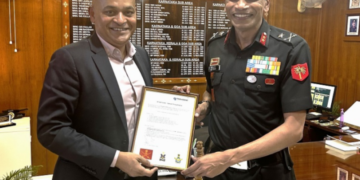 Mallanna Sasalu, CEO, Provident Housing Limited with Maj Gen Ravi Murugan, AVSM, GOC K&K Sub Area