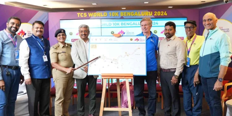 At the TCS World 10K, Bengaluru 2024, Technical meet & greet Press Conference (L-R)- Mandar Pandya, Vice President & Head Operations, Procam International; Dr. Anilkumar P. Grampurohit, Police Inspector, Planning, Bengaluru Traffic Police; Smt. Shashikala, ACP Bengaluru Traffic Police, Central Sub-Division; Dr. Vivek Jawali - Chairman Cardiac Sciences & Medical Director of the event; Hugh Jones, Race Director; Shri Abhilash MM – Assistant Executive Engineer (SWM) BBMP; P N Sankaran-Director Operation, Procam International and Vivek Singh – Jt. MD. Procam International.